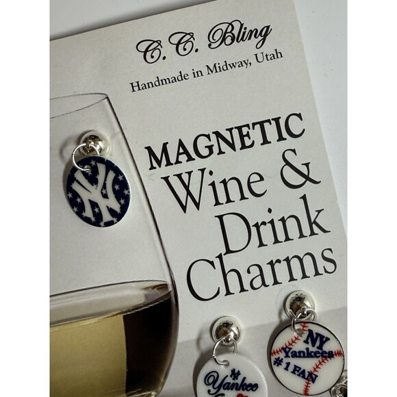 C.C. Bling New York Yankees Magnetic Wine & Drink Charms Set Of 8 New - Picture 4 of 5